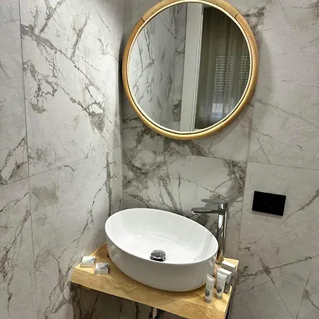 Silvana 3* Naples